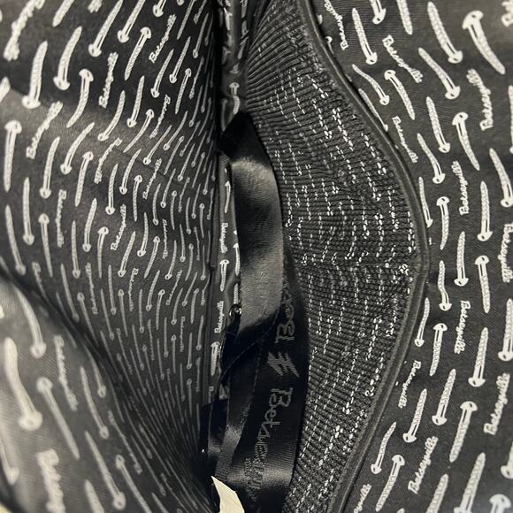 Betseyville Vintage Lap Top Bag - Picture 9 of 9